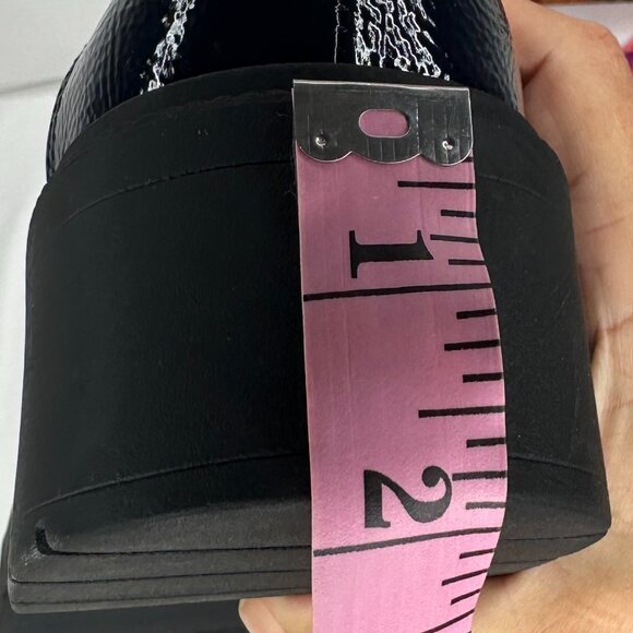 NW/OT or box NYDJ Henna Platform Loafer Navy Size 8.5 M - Picture 11 of 16